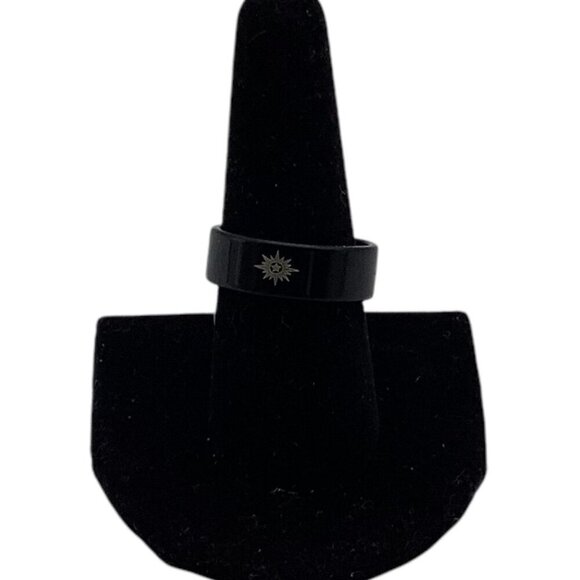Black Stainless Steel Ring Silver Sunburst Design Unisex Size 10 Band - Picture 1 of 9